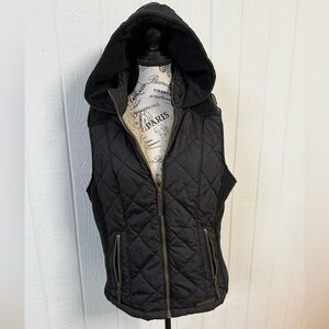Women's Black Quilted Hooded Vest